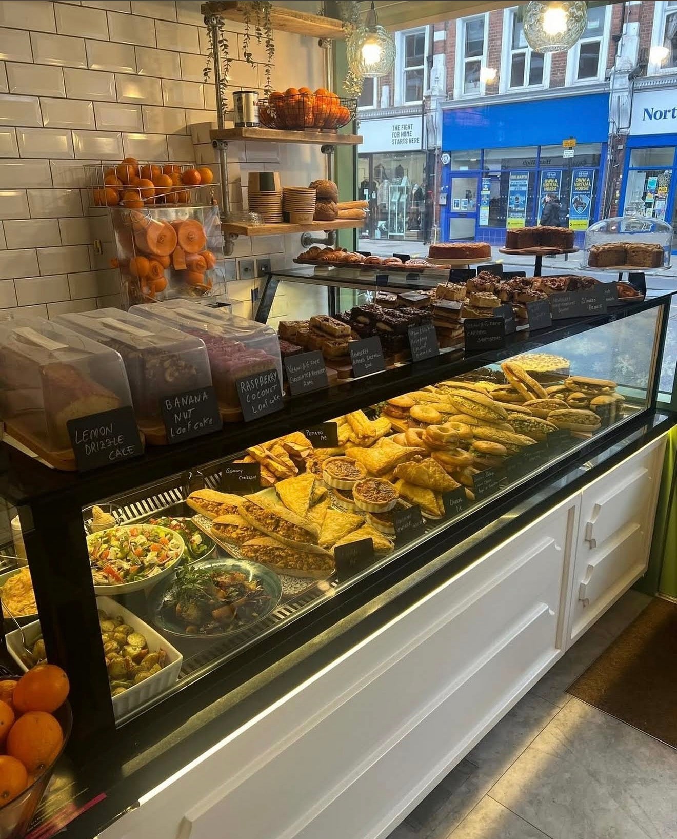 Custom L Shape Refrigerated Display Counter for Cafés & Bakeries