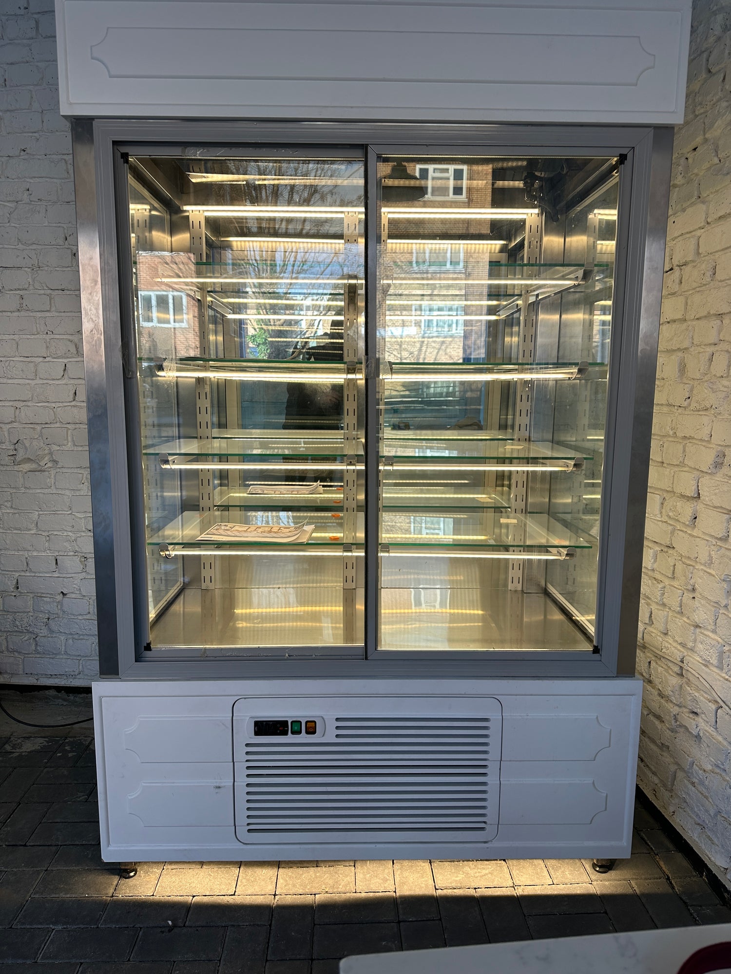 Upright Cake Display Fridge