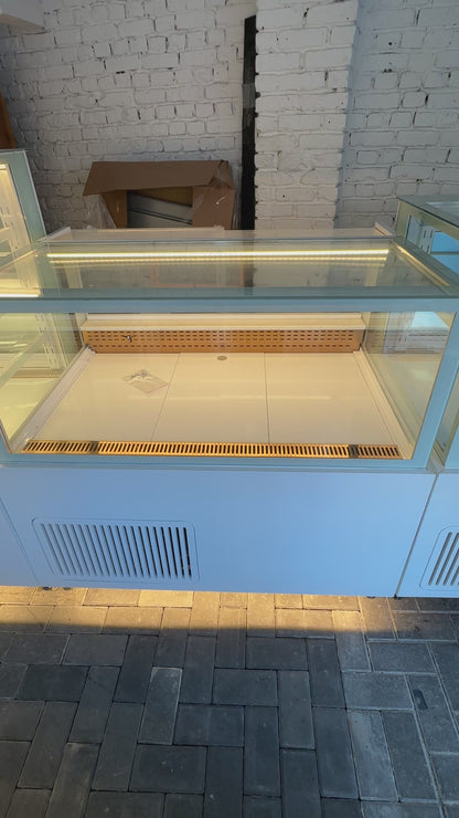 Display Fridge – No Shelves